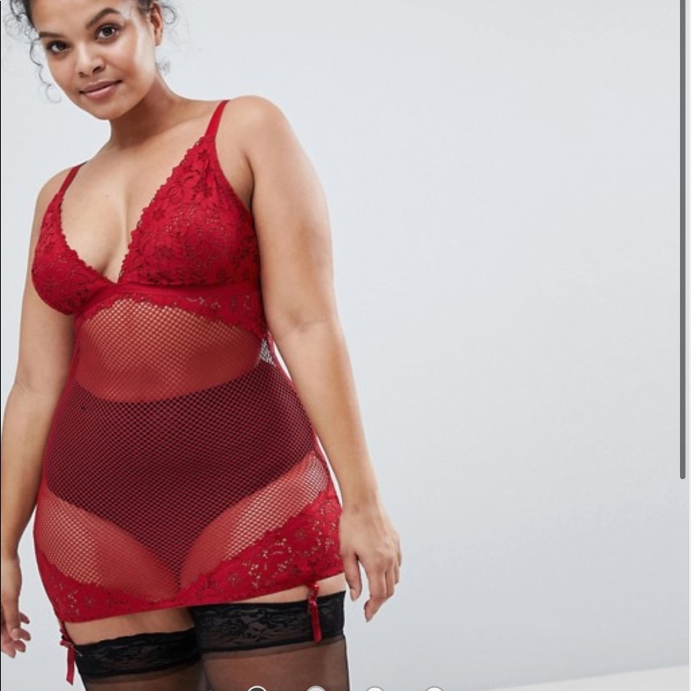 New Look Curve Cotton Lace Slip in Red (US 20)